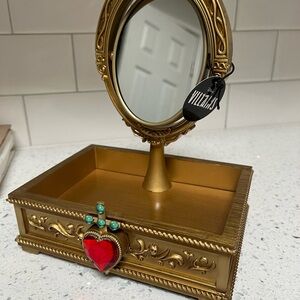 Disney Evil Queen Mirror Stand